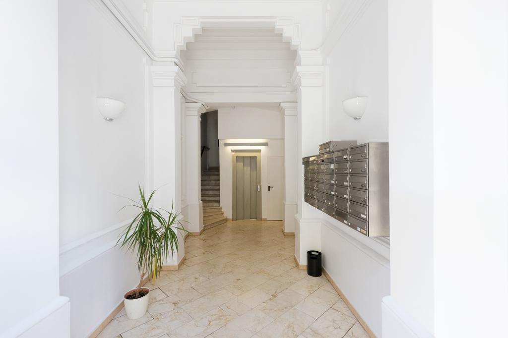 Apartamento Rambla Catalunya Barcelona Luaran gambar